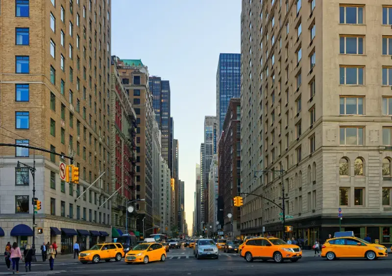 Crossroad 6Th Avenue Midtown Manhattan New York Road Leading Central Park South Heavy Traffic Road Especially Taxi