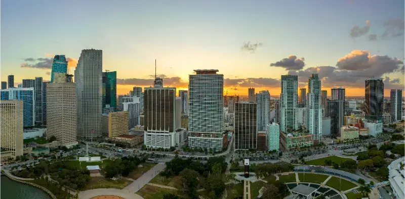 Evening Landscape Downtown District Miami Brickell Florida Skyline Dark Skyscraper Buildings Street Cars Metrorail