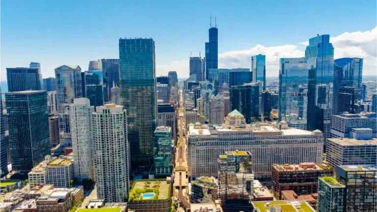 Flying Chicago Illinois Long Straight Avenue Crossing Cityscape