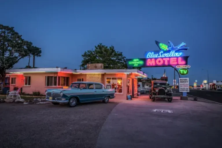 Historic Blue Swallow Motel Tucumcari New Mexico