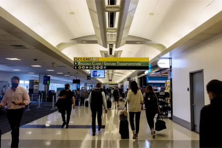 Houston Texas Passengers Walking Airport Houston George Bush Intercontinental