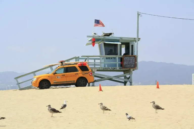 Lifeguard Vehicle At San Diego Beach