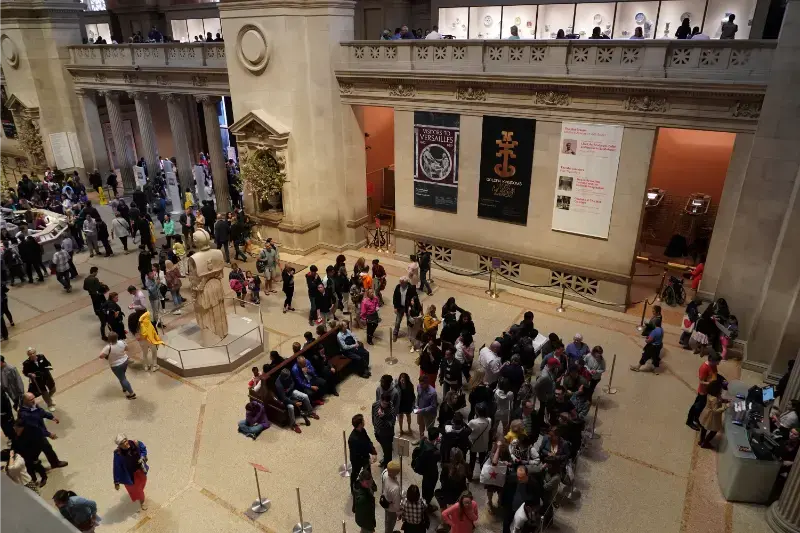 New York Visitors Met Metropolitan Museum Arts 2